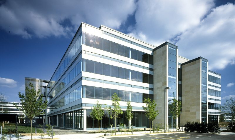 Longwater Avenue, 300