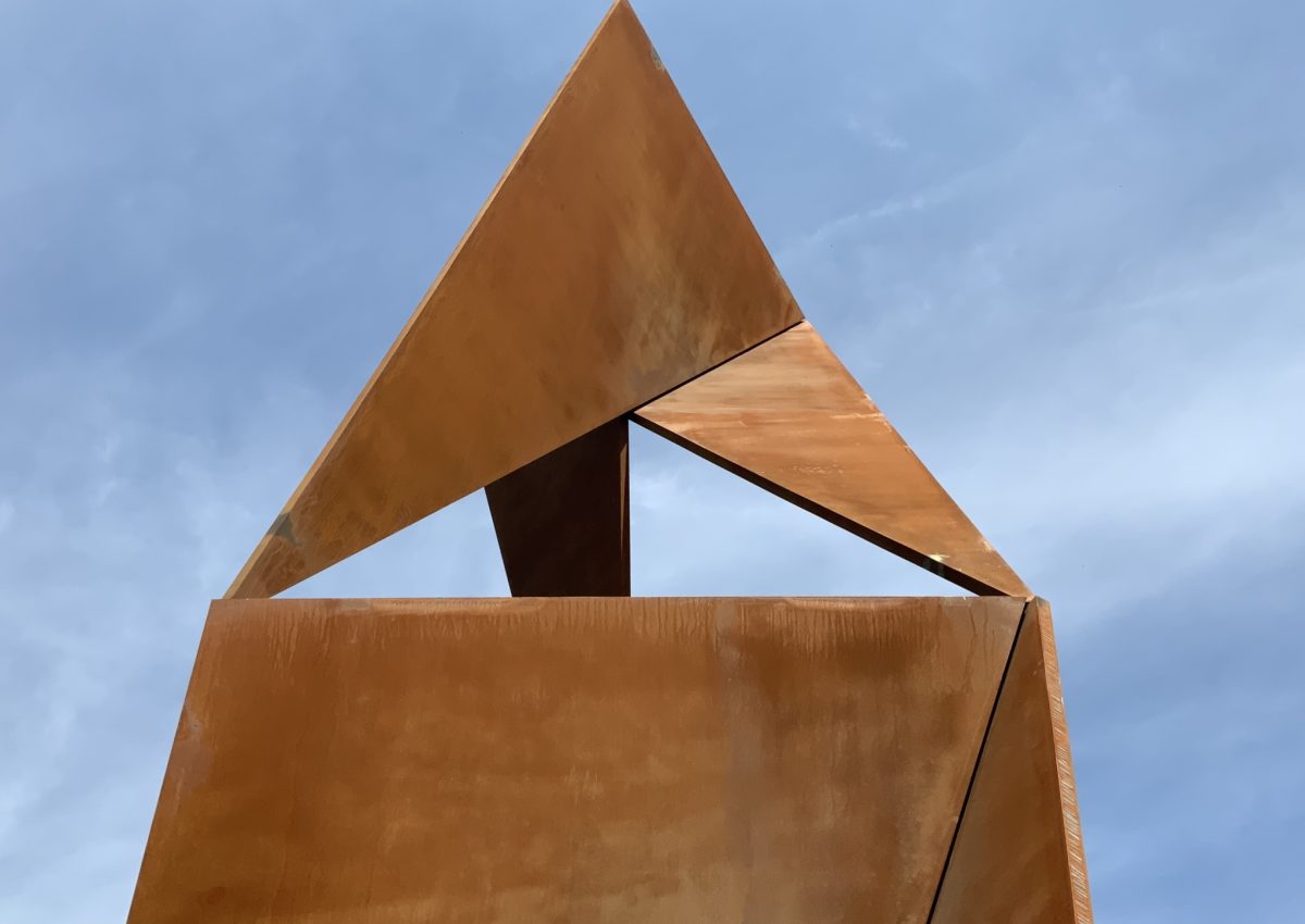 Former NHA partner Nicholas Hare exhibits sculpture at Glyndebourne